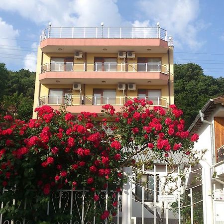 Guest House Byki Sveti Vlas Ngoại thất bức ảnh